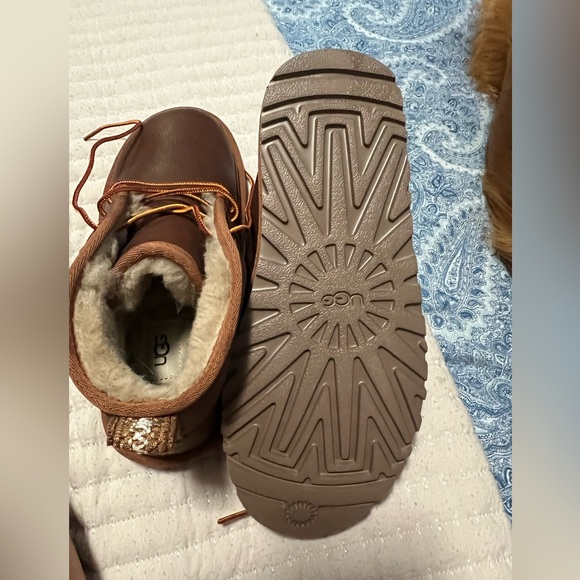 Ugg Neumel Dark Brown - Picture 2 of 6